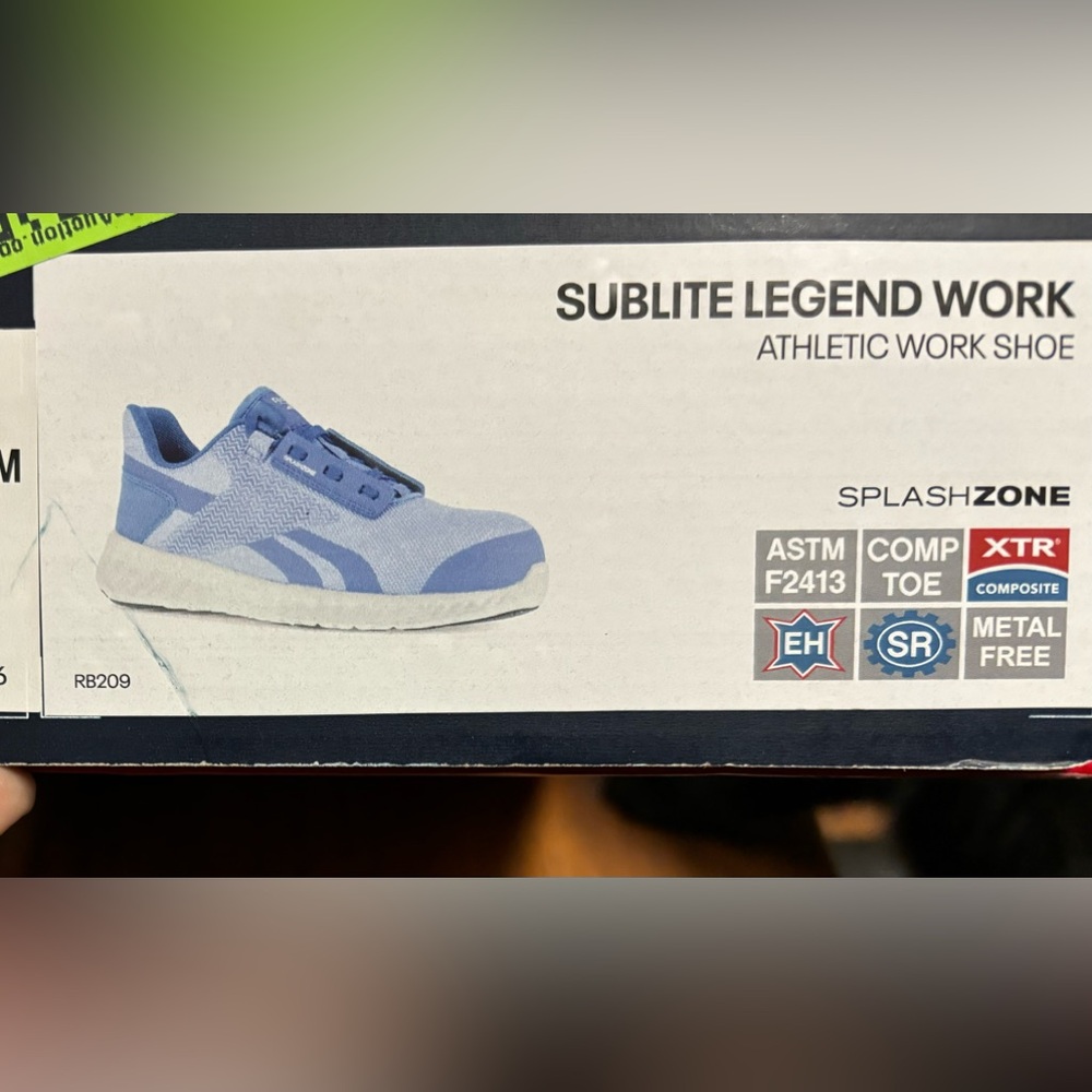 NWT Reebok Work Shoes - Picture 7 of 9